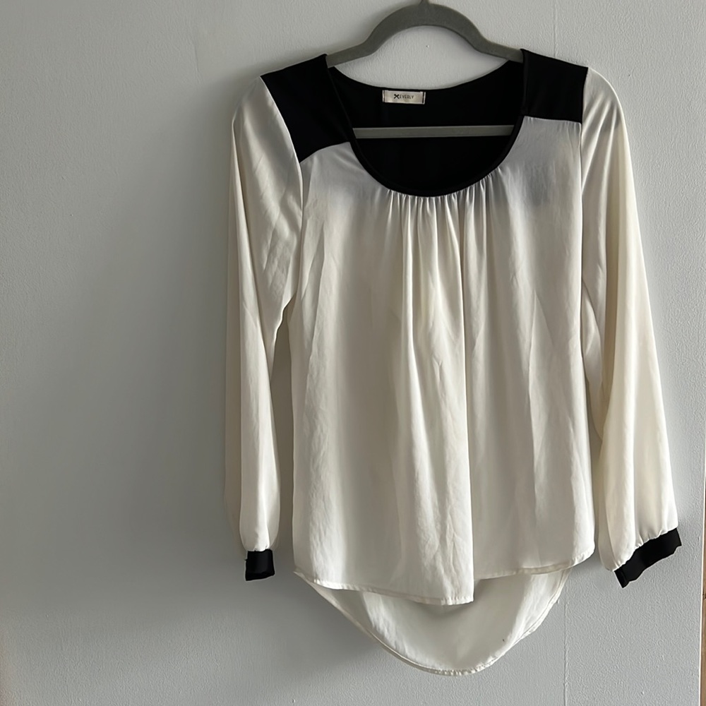 Black and white long sleeve blouse